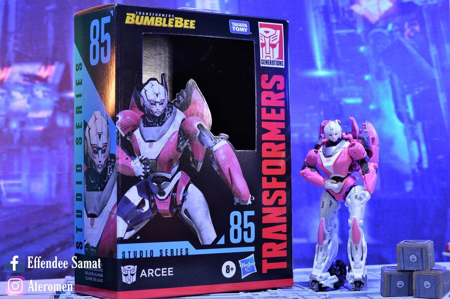 Transformers Studio Series SS 85 Arcee Toy Photography Images By Effendee Samat  (1 of 9)